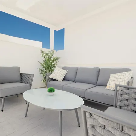 Townhouse, Recently Renovated And 200m From La Cala Beach, In Mijas Costa *
