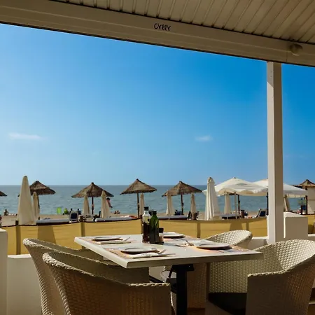 Apartmán Townhouse, Recently Renovated And 200m From La Cala Beach, In Mijas Costa *
