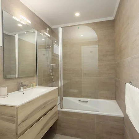 Townhouse, Recently Renovated And 200m From La Cala Beach, In Mijas Costa *