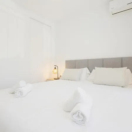 Townhouse, Recently Renovated And 200m From La Cala Beach, In Mijas Costa Apartamento *