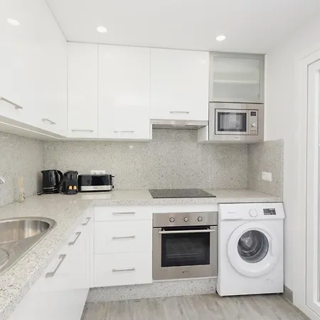 Townhouse, Recently Renovated And 200m From La Cala Beach, In Mijas Costa Apartamento